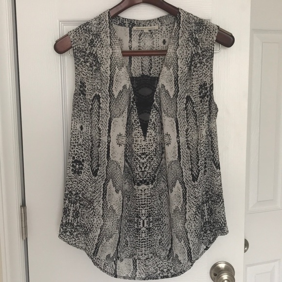 Daniel Rainn Tops - Daniel Rainn / Stitch fix blouse